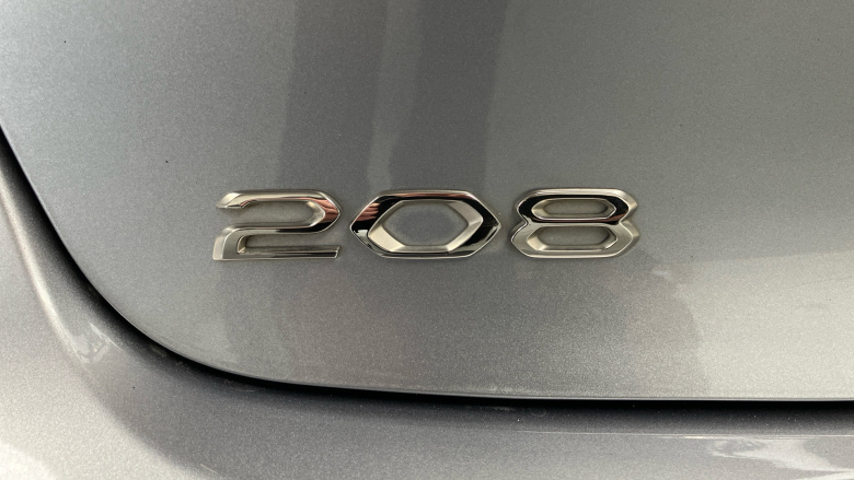 Peugeot 208 1.2 PureTech 100 Active Premium 5dr Petrol Hatchback